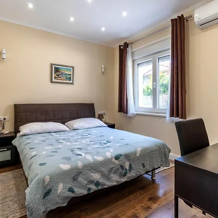 Staysplitbay Apartman Kastela